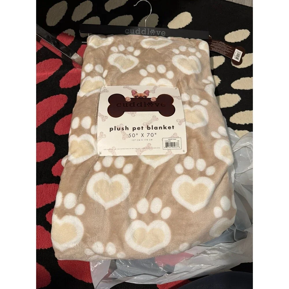 Brand new Cuddlove plush pet Blanket